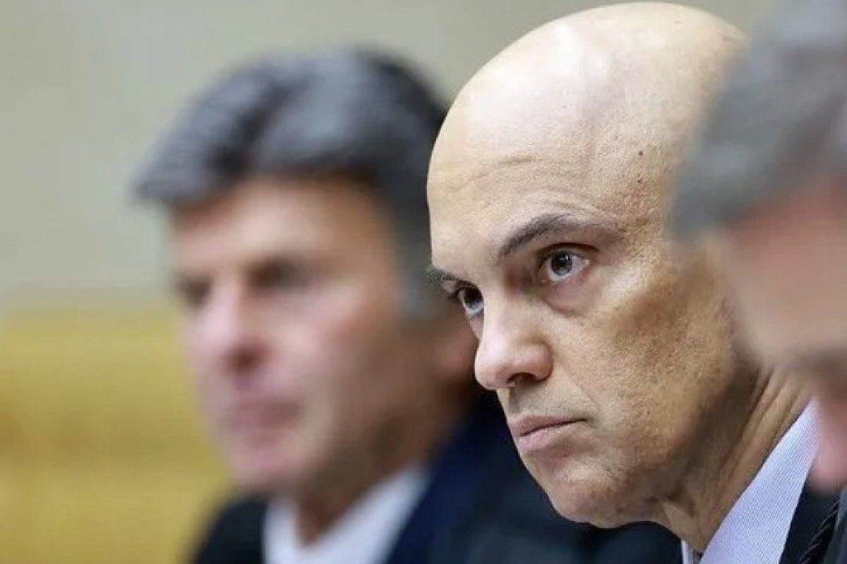 'Não foi uma simples pichação', diz Moraes ao rebater opinião de Fux sobre caso de cabeleireira 