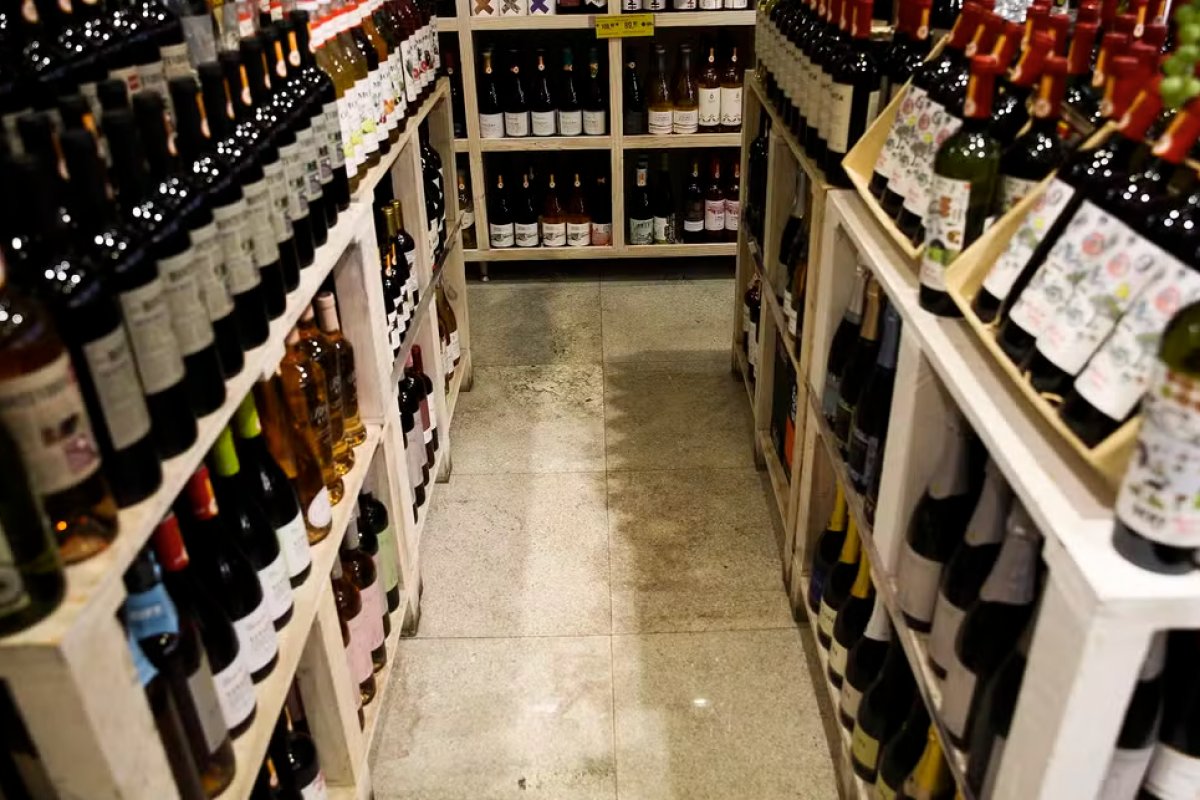 Distribuidoras de bebidas do DF têm horário de funcionamento limitado pelo governo
