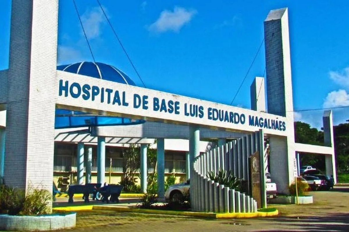 Homem é preso suspeito de esfaquear mulher atear fogo na casa da vítima na Bahia