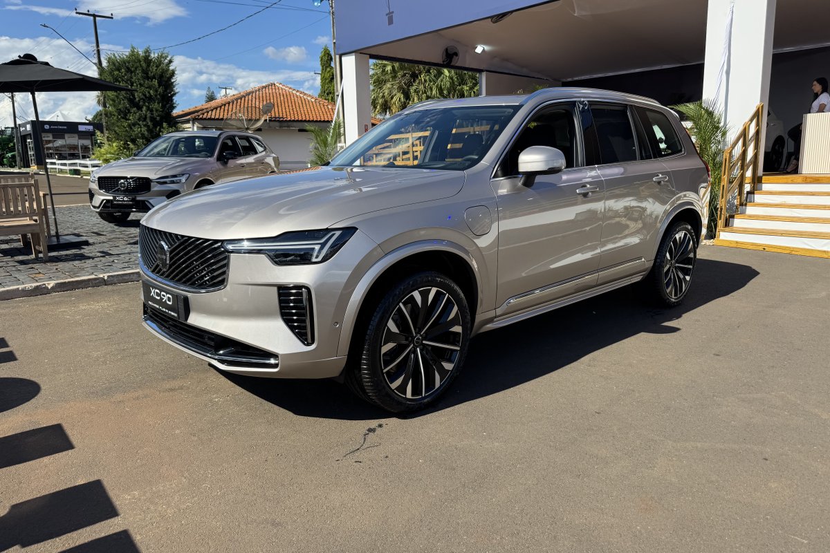 Novo Volvo XC90: fotos exclusivas da nova versão e preços 