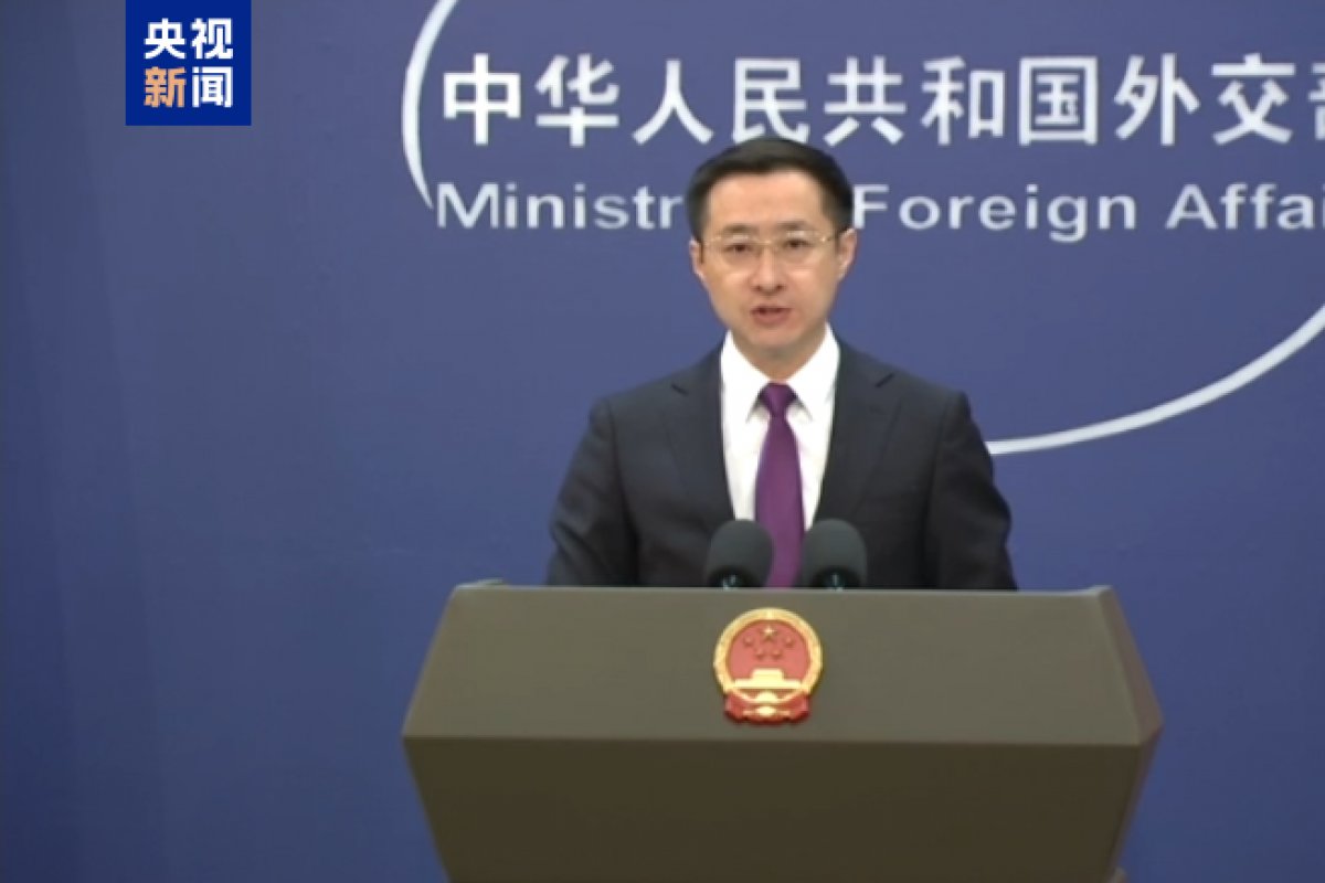 China diz que vai revidar se Trump insistir em impor tarifa adicional aos produtos chineses 