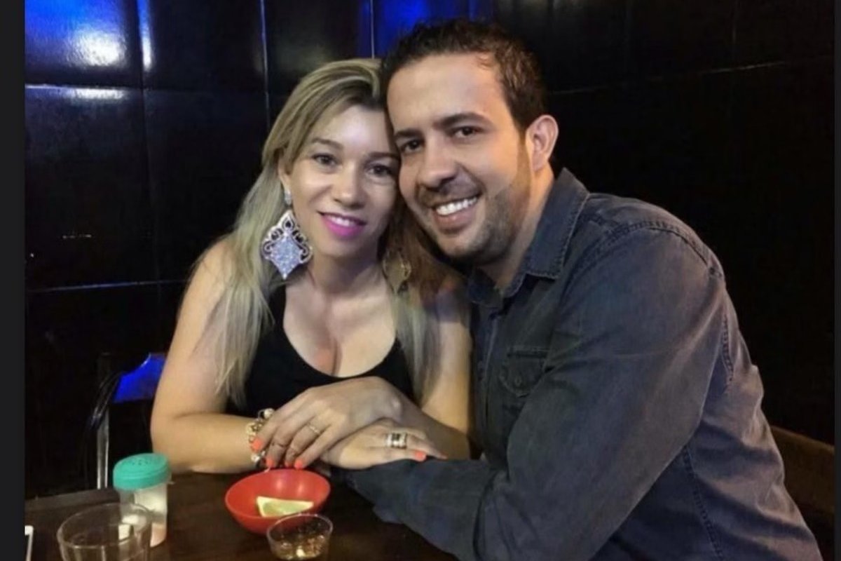 Ex-namorada de Janones, prefeita de cidade mineira consegue medida protetiva contra deputado 