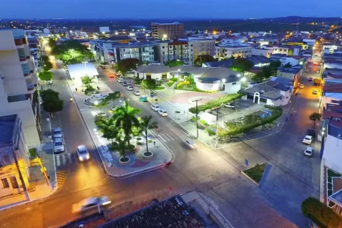Adolescente dá entrada em hospital após ser agredida pelo padrasto na Bahia 