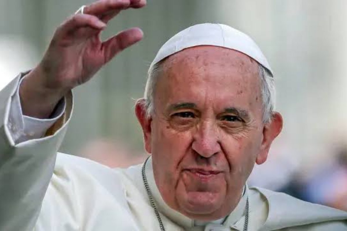 Caixão mais simples, camerlengo no comando; entenda os 9 dias de funeral do papa