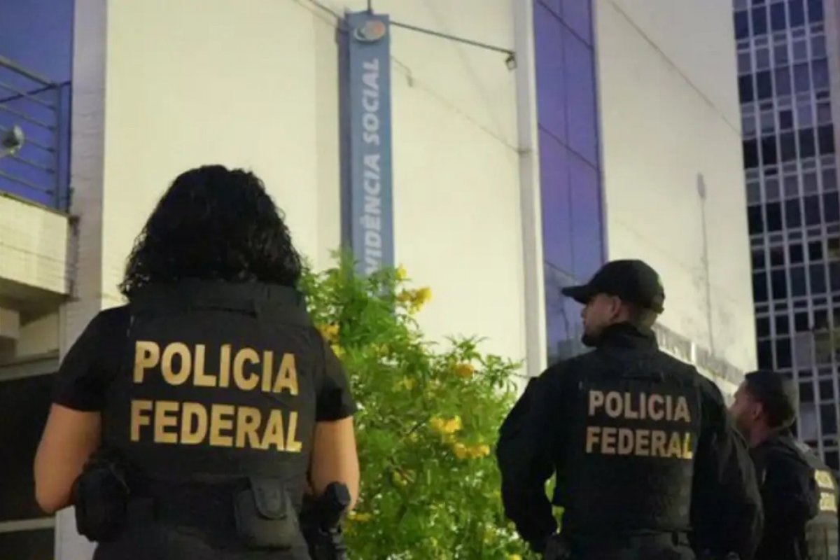 Além do presidente do INSS, operação da PF afasta mais quatro servidores por suspeita de fraude