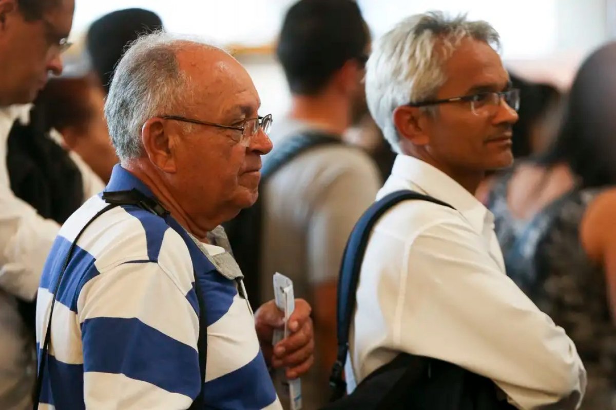 Descontos ilegais de aposentados do INSS serão devolvidos, diz governo
