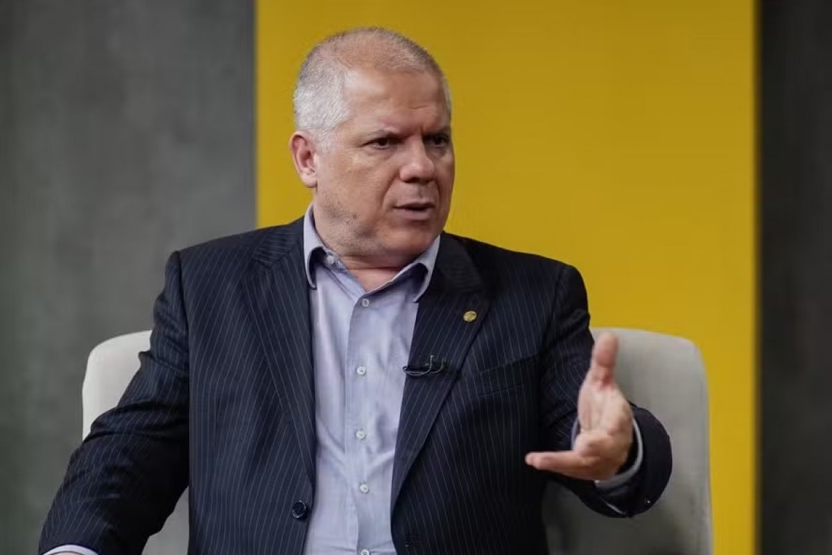 Presidente afastado do INSS autorizou desconto ilegal de mais de 34 mil aposentados