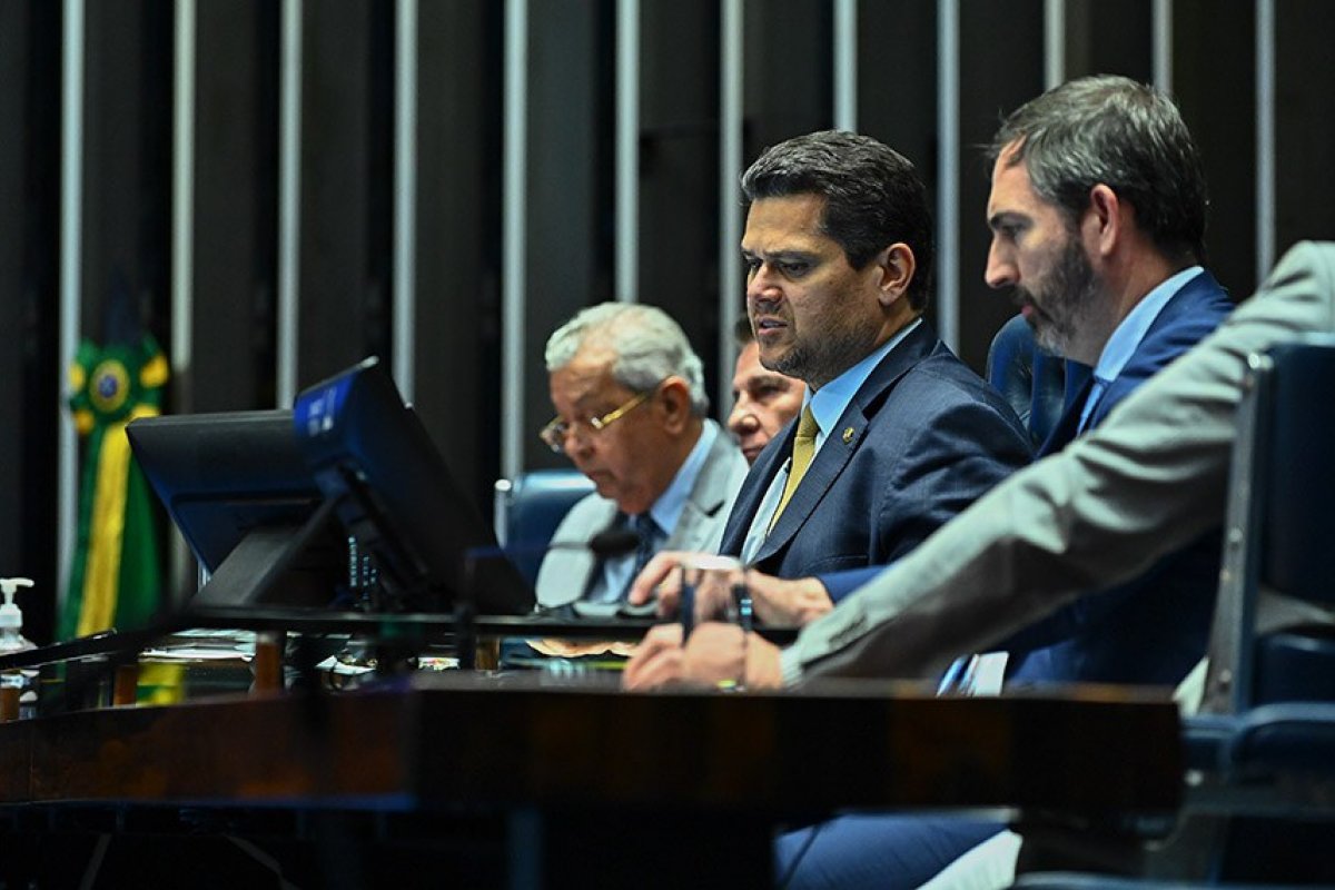 Congresso Nacional se reunirá em 27 de maio para votar vetos