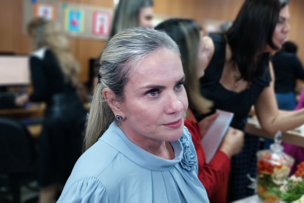 Presidente da ALBA,  Ivana Bastos diz não ter recebido pedido de impeachment contra Jerônimo Rodrigues