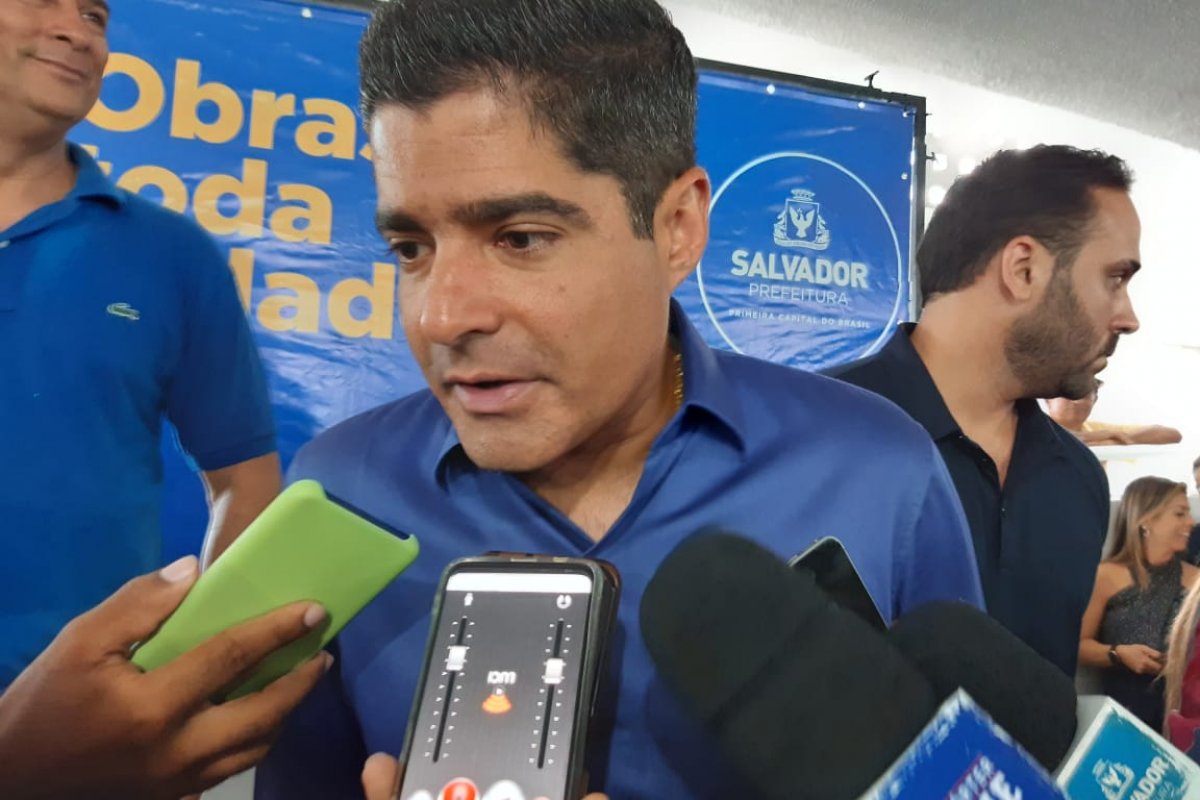 "O presidente demite quem quiser", diz ACM Neto