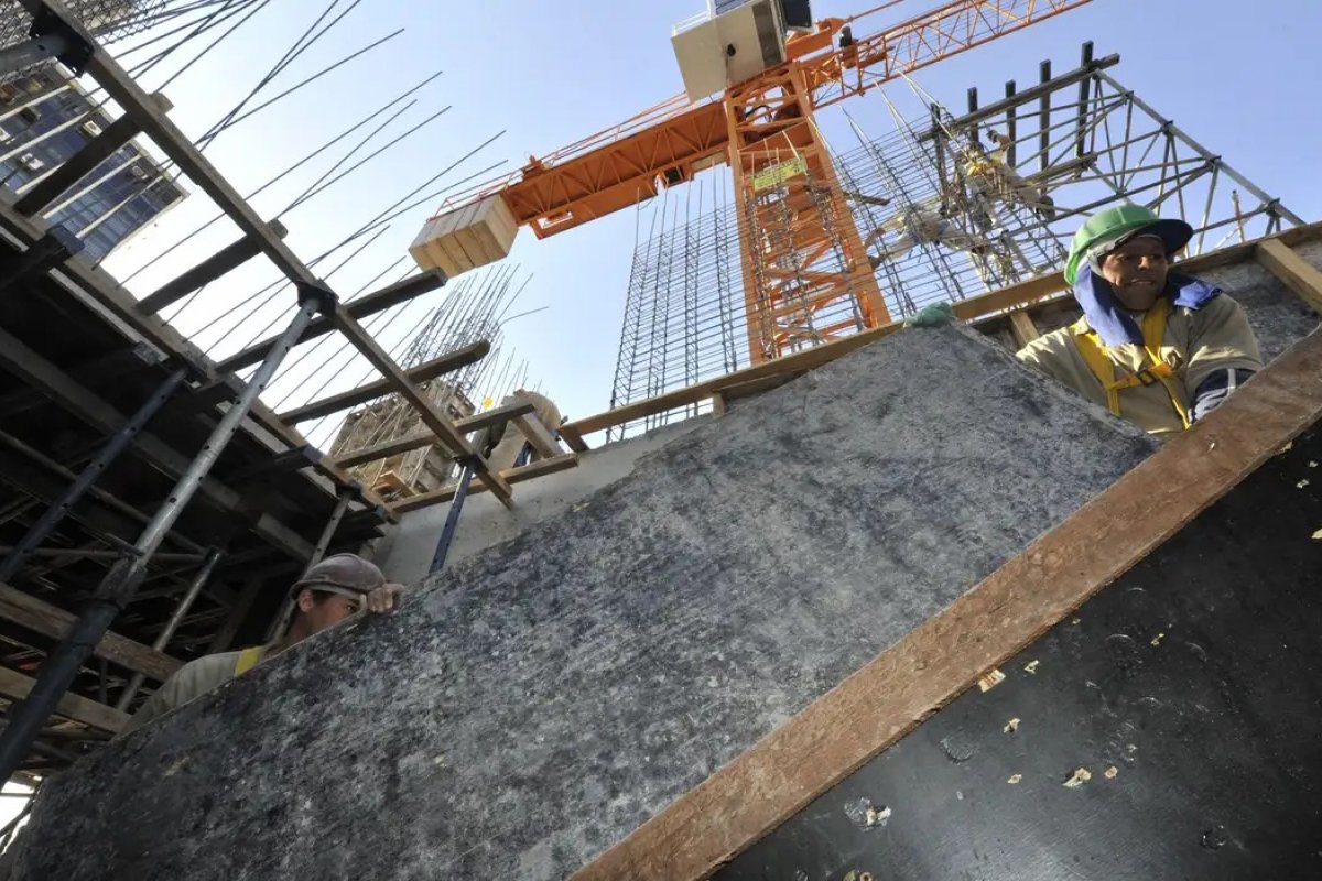 Produção industrial baiana cresce 1,6% entre fevereiro e março deste ano, diz IBGE