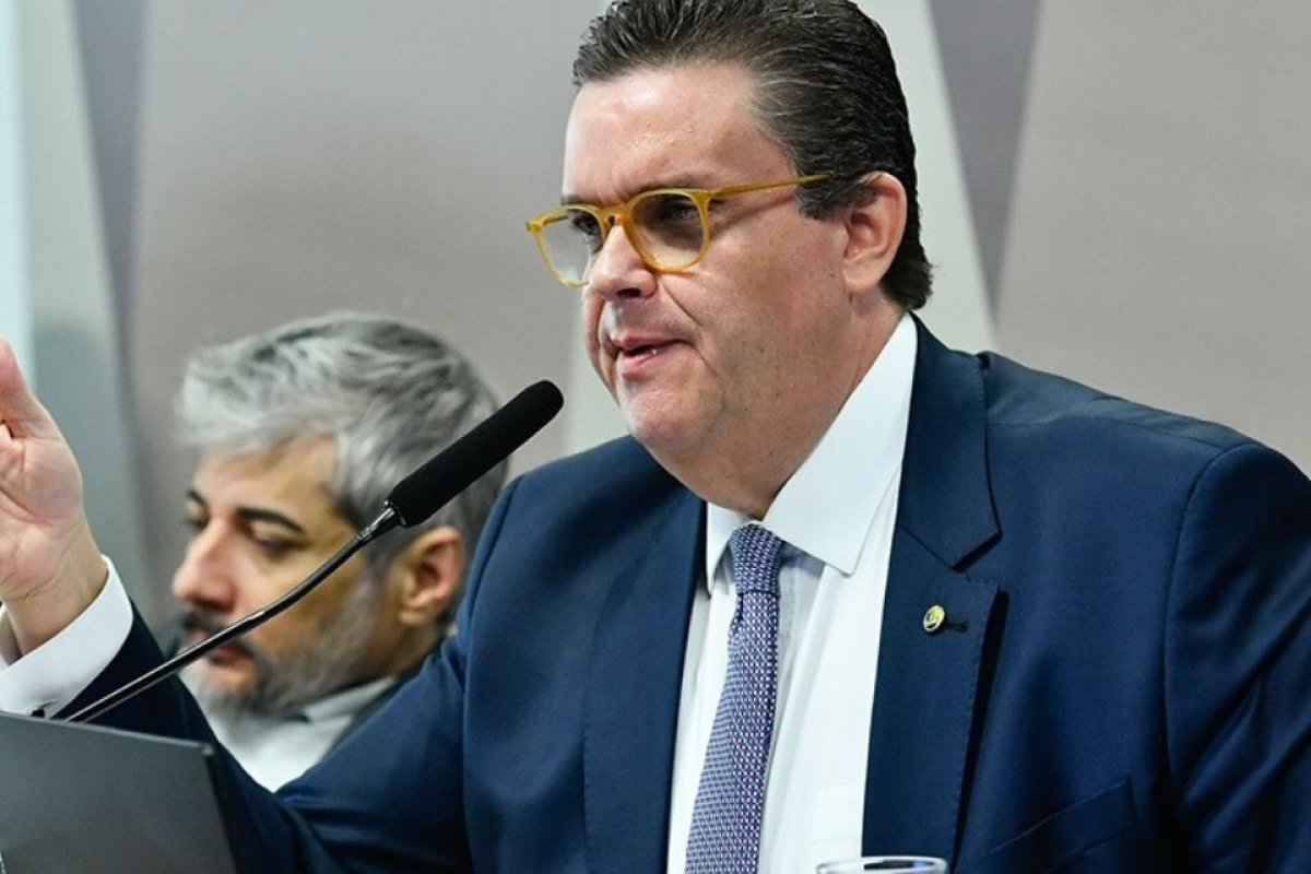 Vídeo: Ministro cita medidas do Congresso sobre INSS e diz que 'ladrão entrou na casa' até 2022