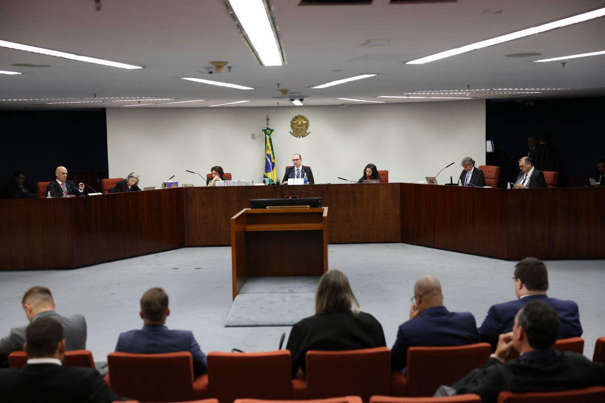 Por decisão unânime, STF aceita denúncia e torna réus 10 dos 12 investigados ligados ao “núcleo 3” dos atos golpistas