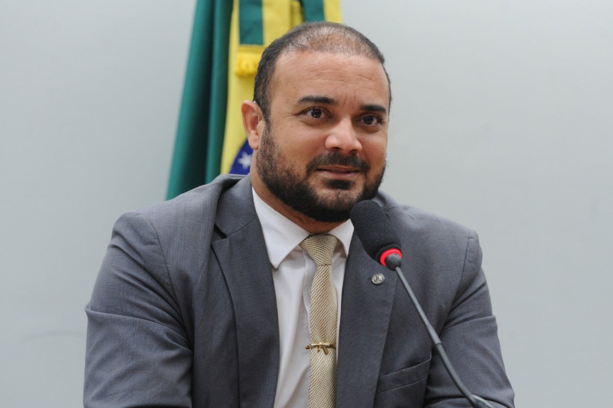 Capitão Alden propõe projeto para garantir segurança jurídica a policiais; entenda 