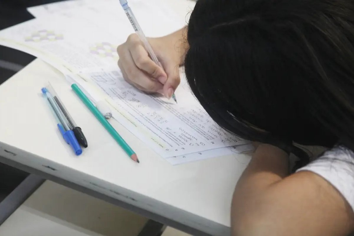 Enem 2025: inscrições começam nesta segunda-feira (26) e vão até 6 de junho; saiba como se inscrever