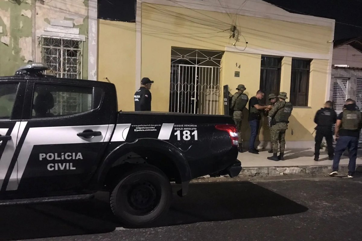 Polícia Civil deflagra operação contra organização criminosa ligada ao tráfico na Bahie e em dois estados