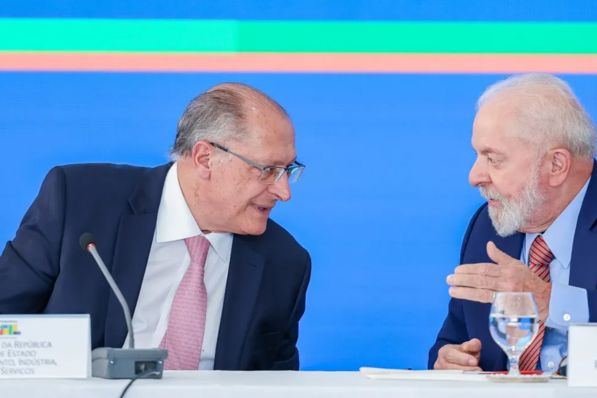 Em evento do PSB, Lula não garante 'dobradinha' com Alckmin na eleição de 2026