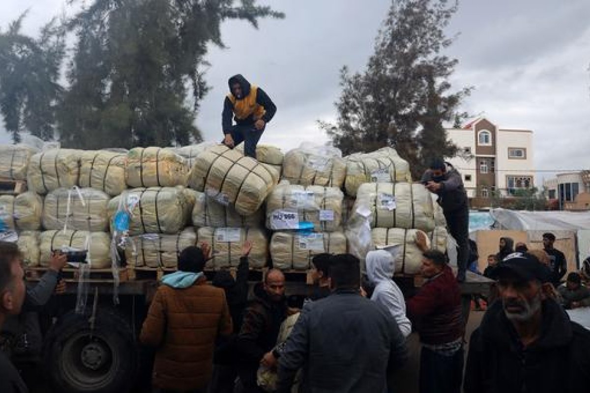 Ajuda humanitária na Faixa de Gaza é interrompida após mortes de palestinos em ataques israelenses