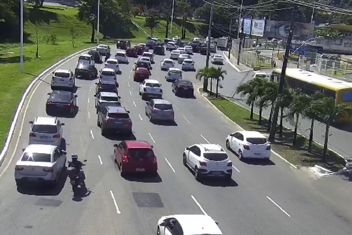 Boletim de trânsito: saiba quais vias registram congestionamento nesta sexta-feira