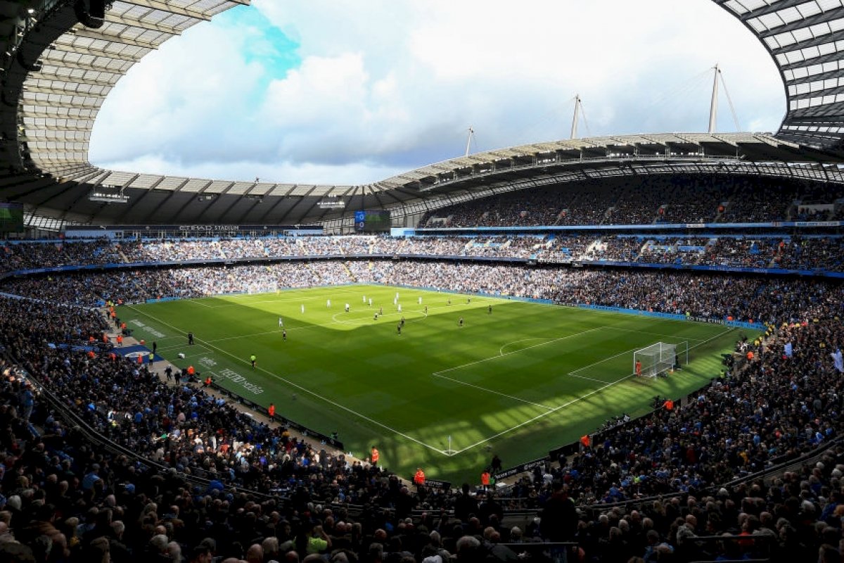 Manchester City é banido da Champions League por duas temporadas