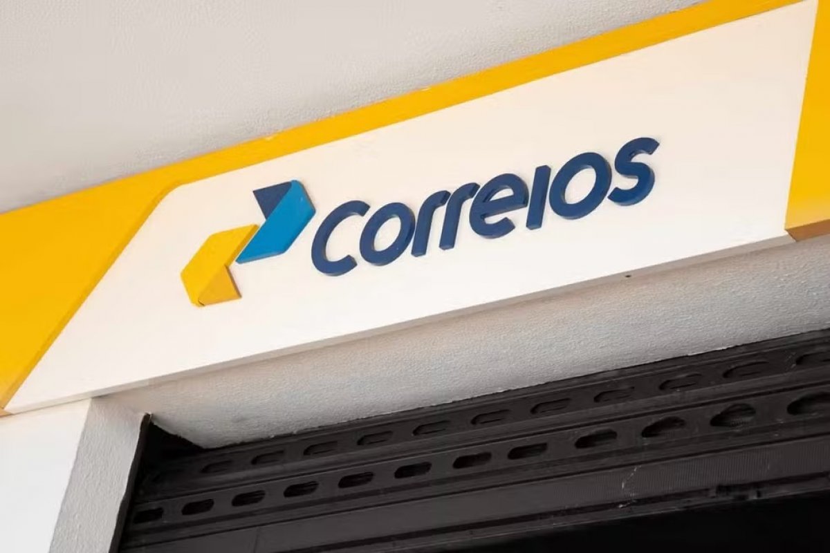 Correios são proibidos de impor retorno presencial e podem pagar multa diária de R$ 10 mil