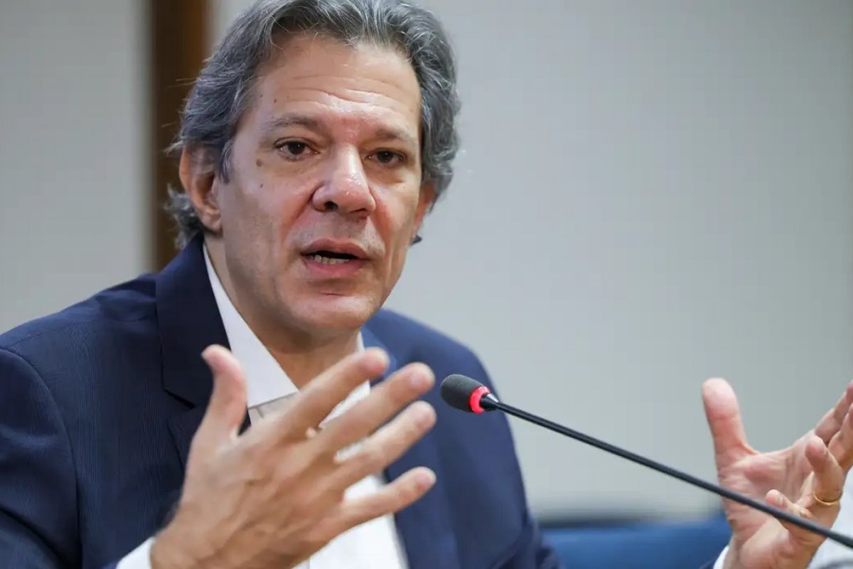 Haddad exonera auditor da Receita investigado por corrupção e vazamento de dados