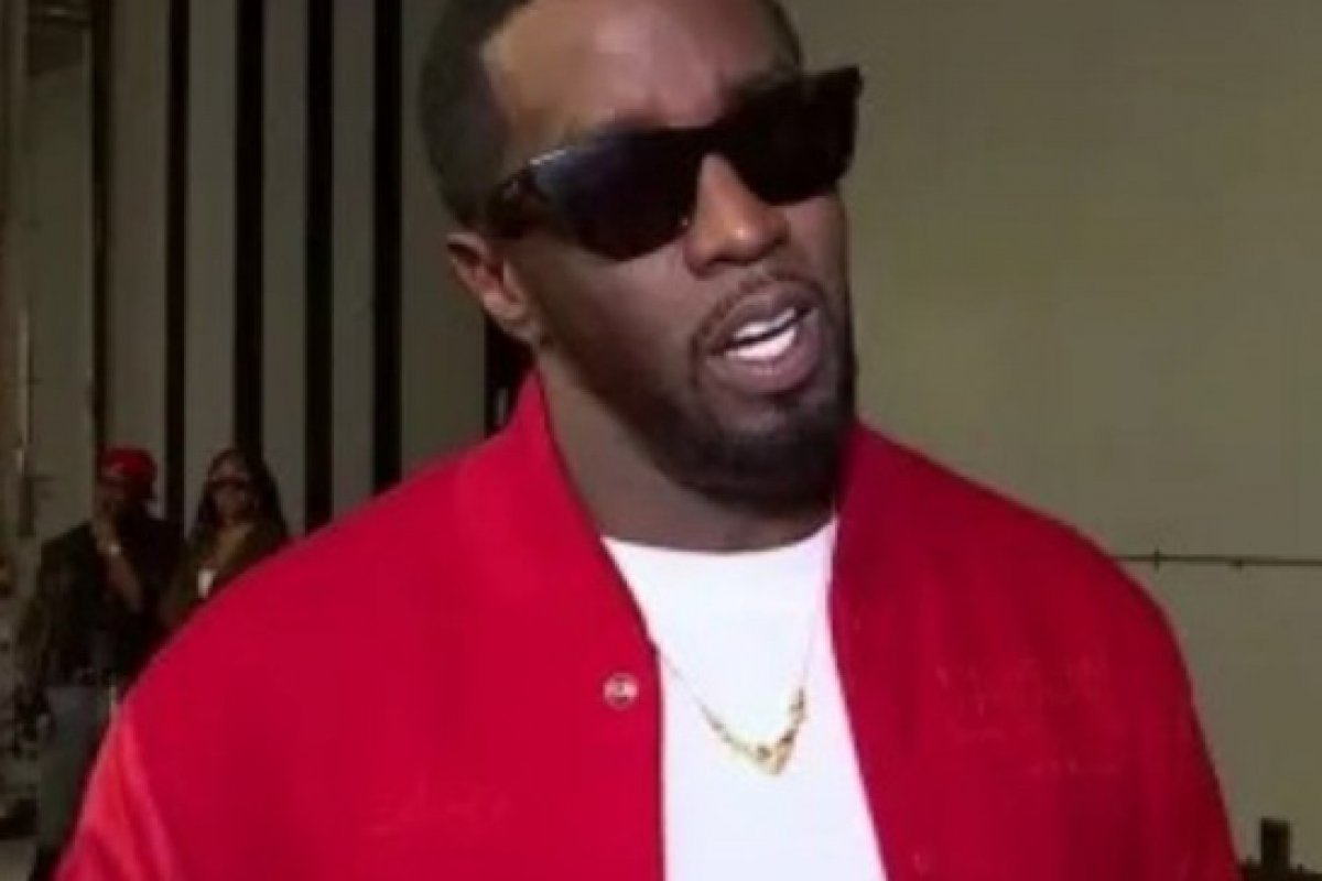 Ex-assistente descreve esquema de compra de entorpecentes para Sean "Diddy" Combs 