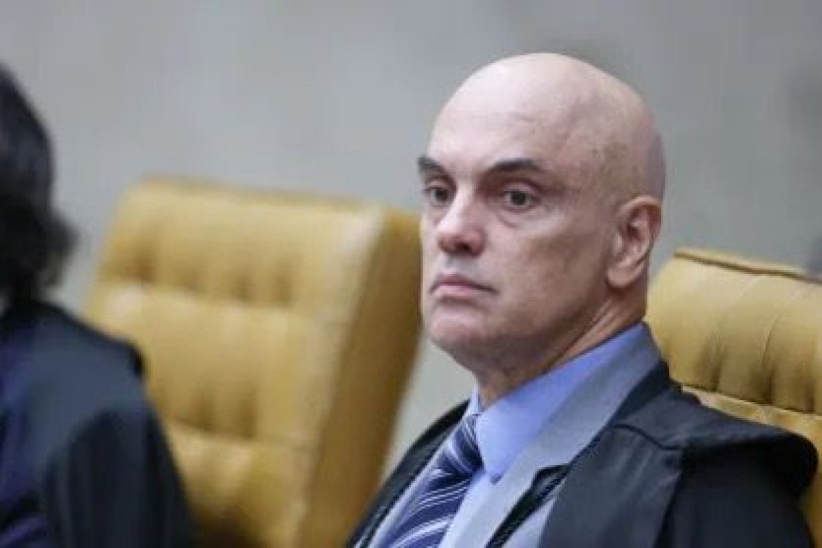 Alexandre de Moraes diz que há interesse “econômico, político e criminal” por trás da desinformação