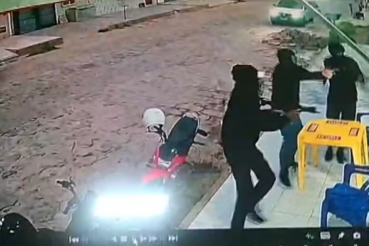 Duas pessoas morrem e quatro ficam feridas após ataque em bar no oeste da Bahia 