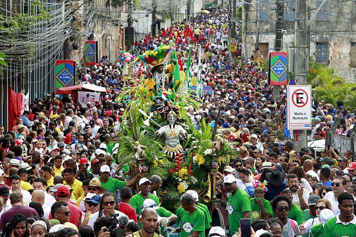 Festejos do 2 de Julho alteram trânsito em pontos de Salvador