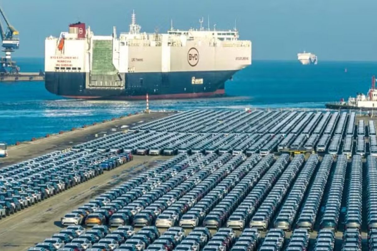 Governo Lula aumenta imposto de importação sobre carros elétricos e híbridos