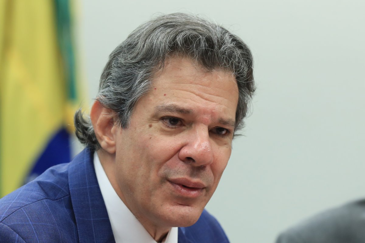 Haddad chega a encontro do Mercosul entre acordos com europeus e cortes de tarifas