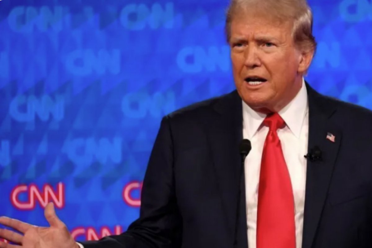 Trump divulga novas tarifas de até 30% para seis países; confira a lista