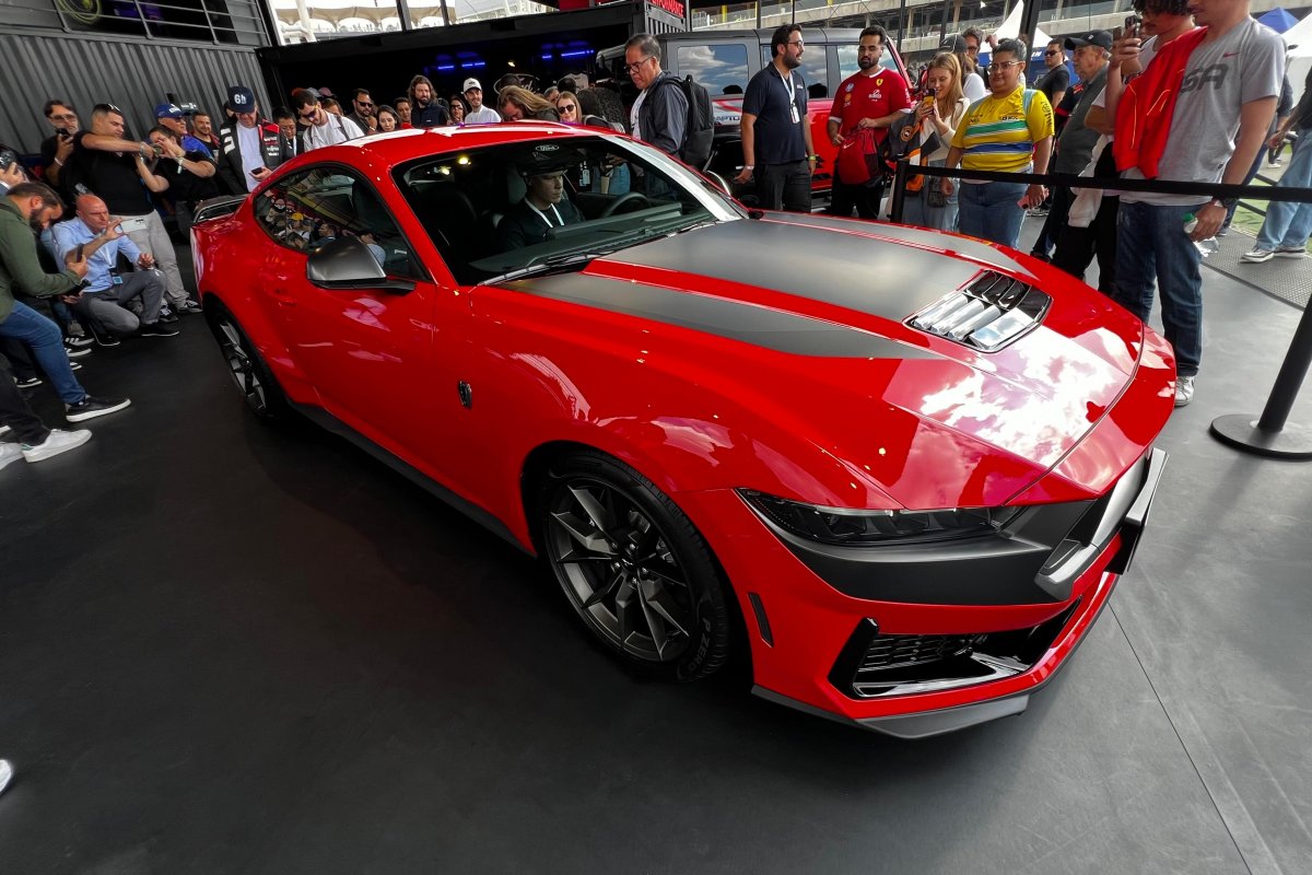 Mustang Dark Horse é confirmado no Brasil e chega ainda este ano