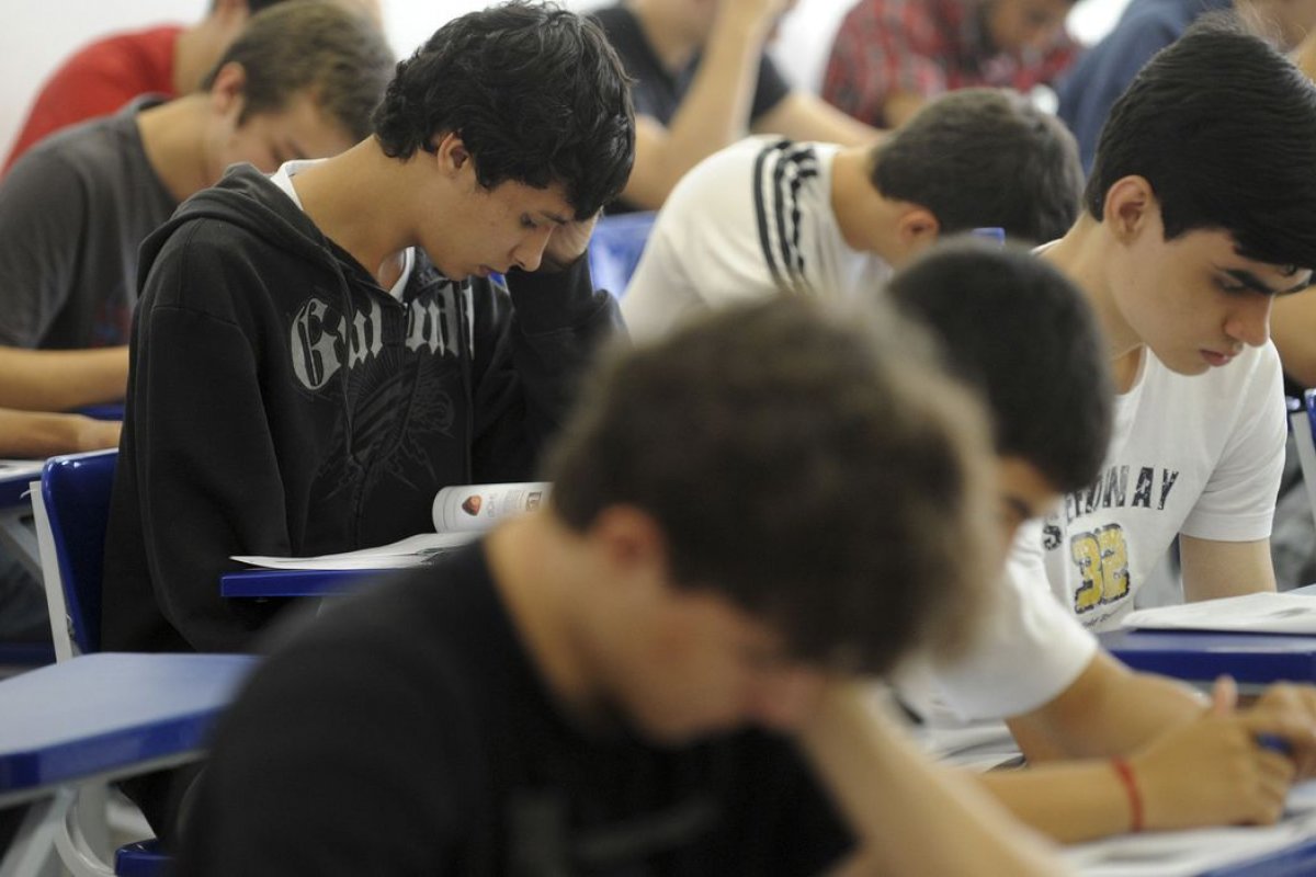 Escolas estaduais realizam avaliação diagnóstica de língua portuguesa, matemática e ciências