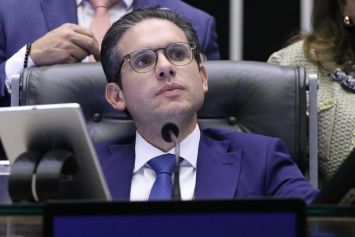 Câmara gasta R$ 1 bi por ano com funcionários sem controle de presença, e valor bate recorde sob Motta