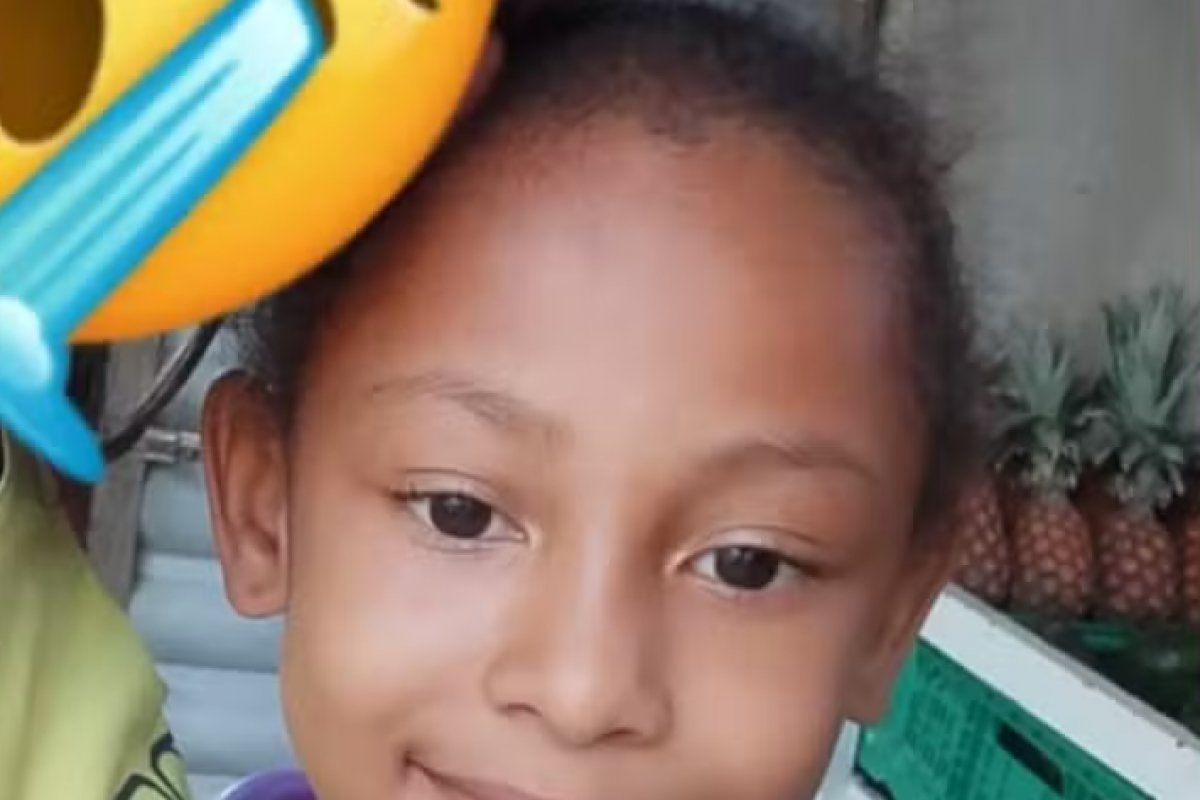 Criança de 8 anos morre após brincar com rede de balanço na Bahia 