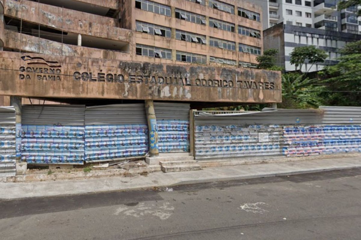  Visando ajustes, Governo suspende edital de leilão para terreno do Odorico Tavares 
