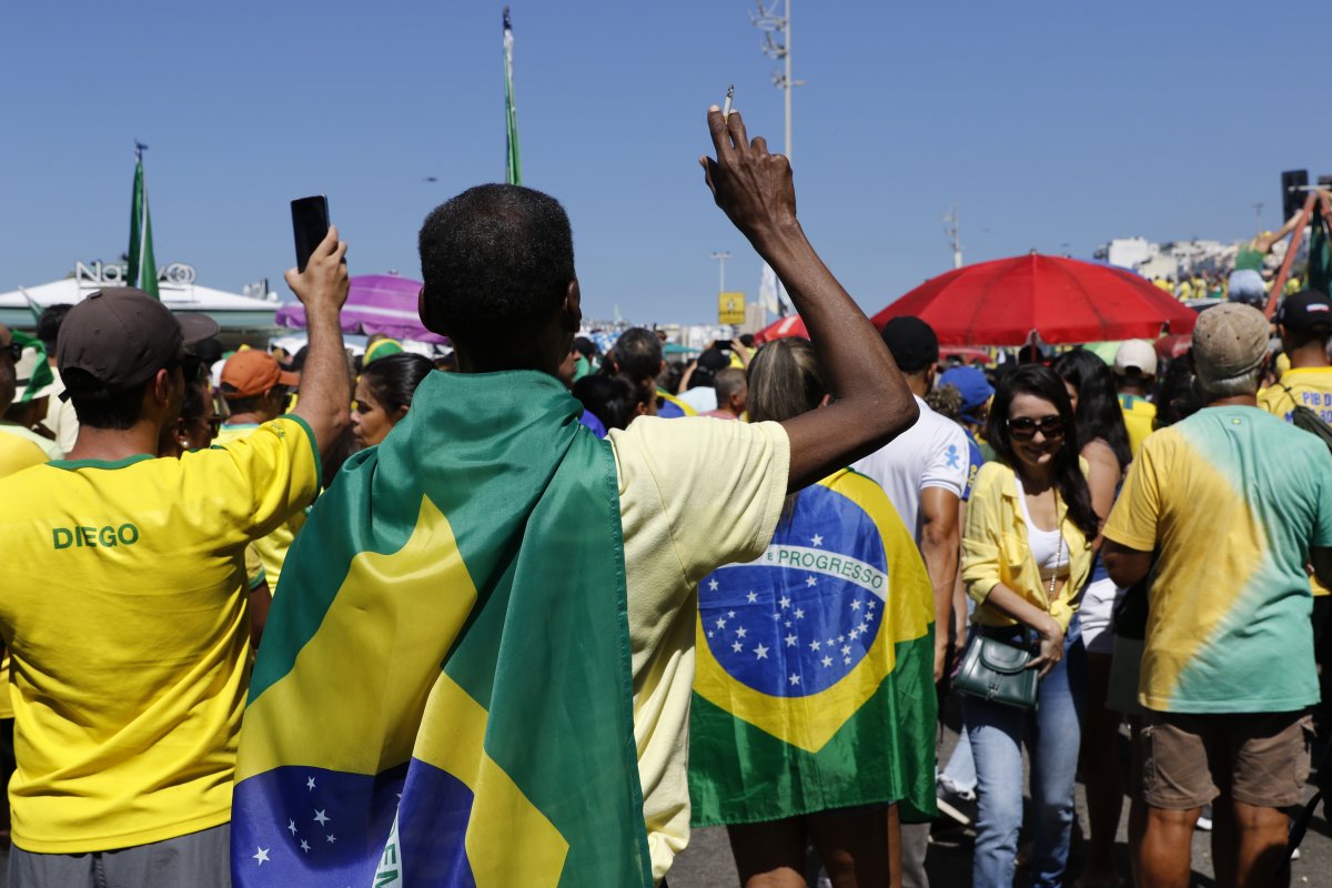 Pesquisa Quaest aponta que apoiadores do tarifaço de Trump ao Brasil são homens, eleitores de Bolsonaro e conservadores 