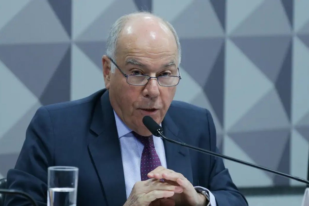 “Nossa soberania não é moeda de troca”, afirma Mauro Vieira em discurso sobre ofensivas contra a democracia