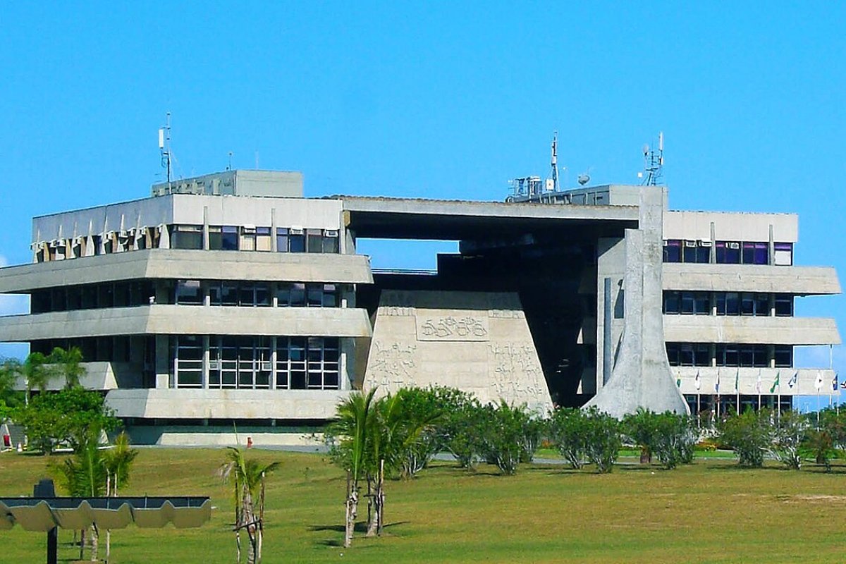 Deputados estaduais da Bahia gastaram quase R$ 13 milhões no 1º semestre de 2025