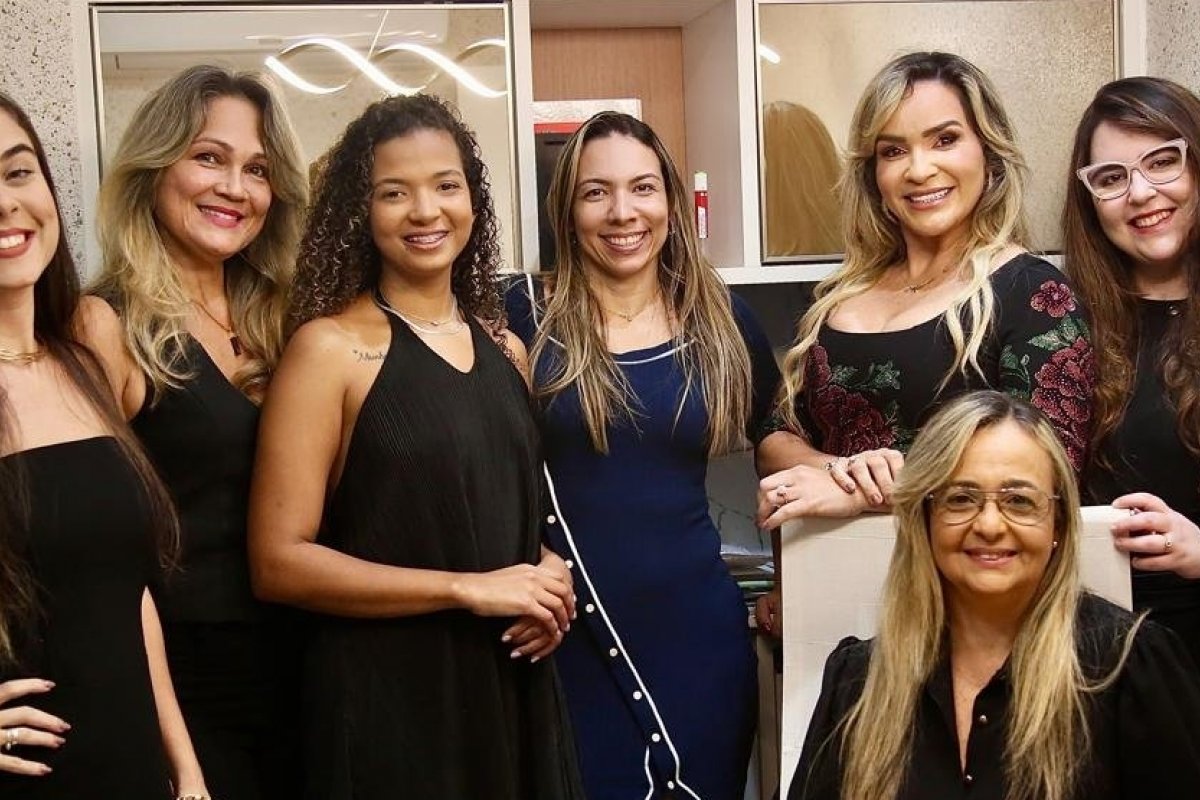 Clínica Álgos celebra nova conquista com coquetel especial!   