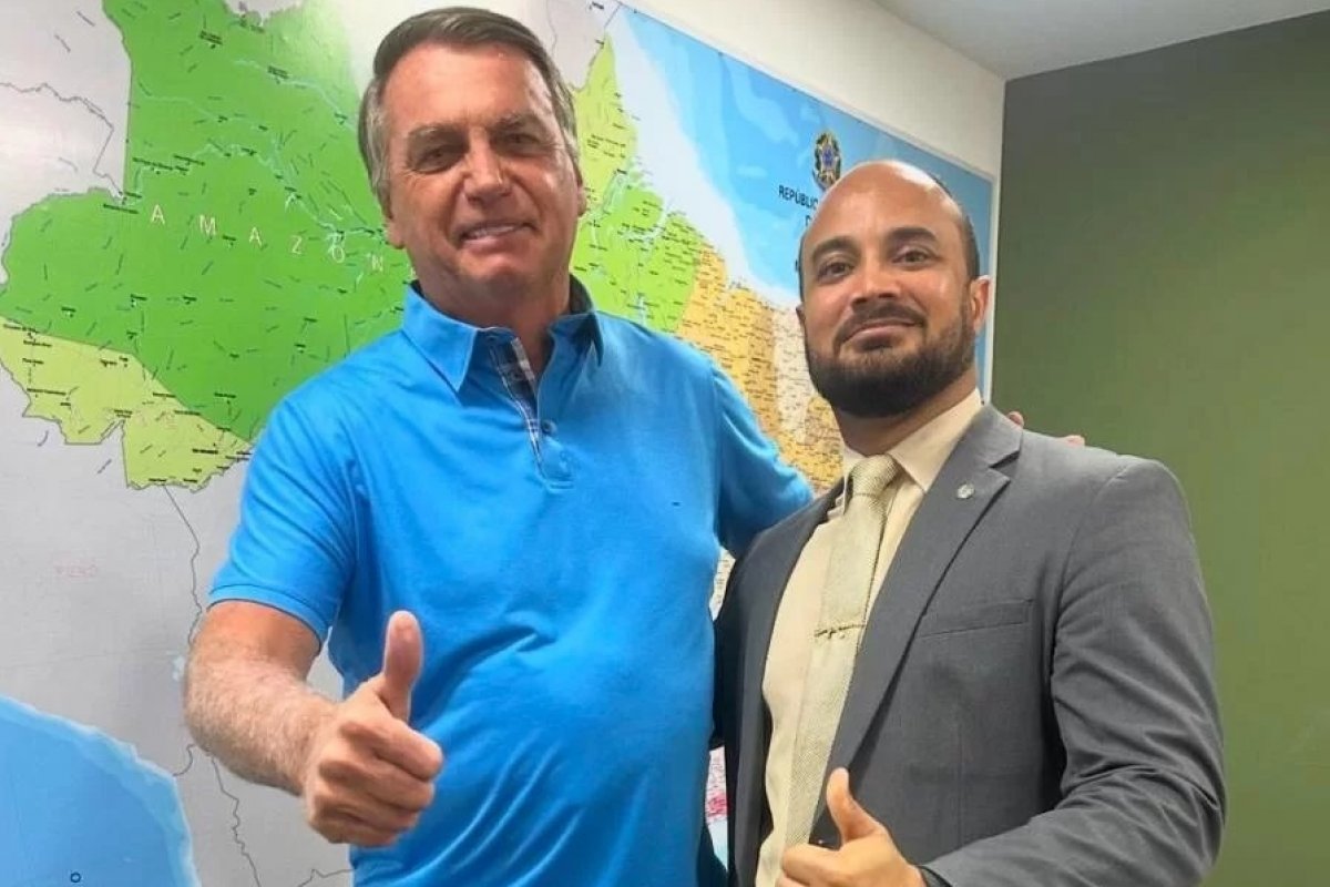 Moraes autoriza visita de Capitão Alden a Bolsonaro em Brasília 
