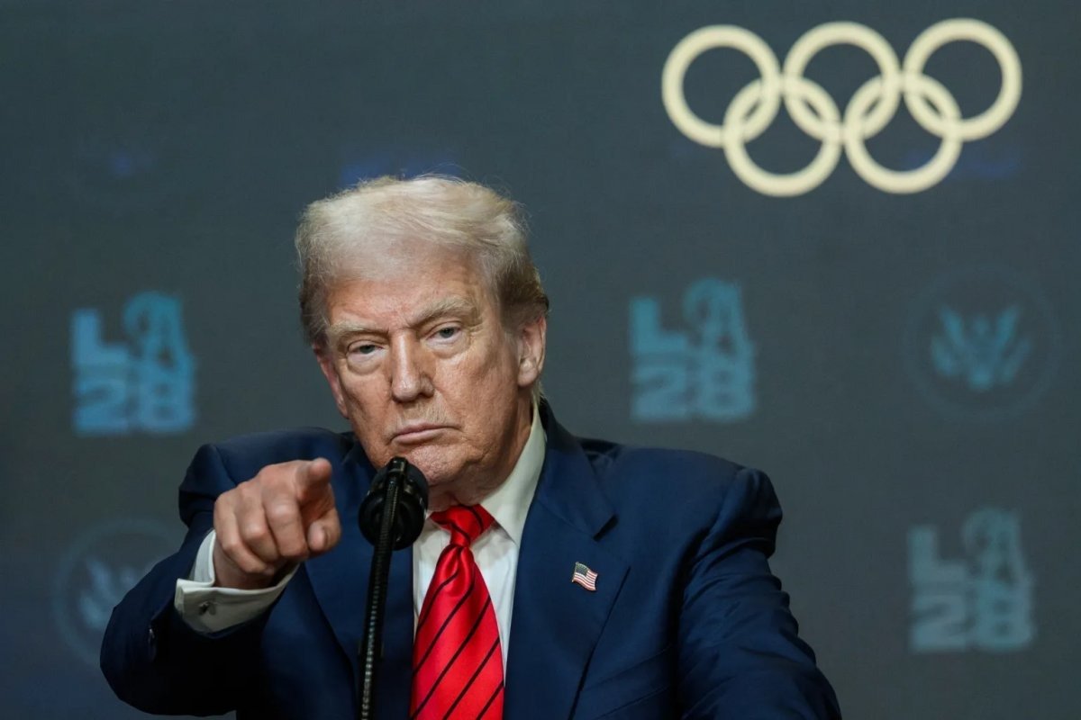 Trump diz que Ucrânia e Rússia teriam que ceder terras uma à outra em troca de paz
