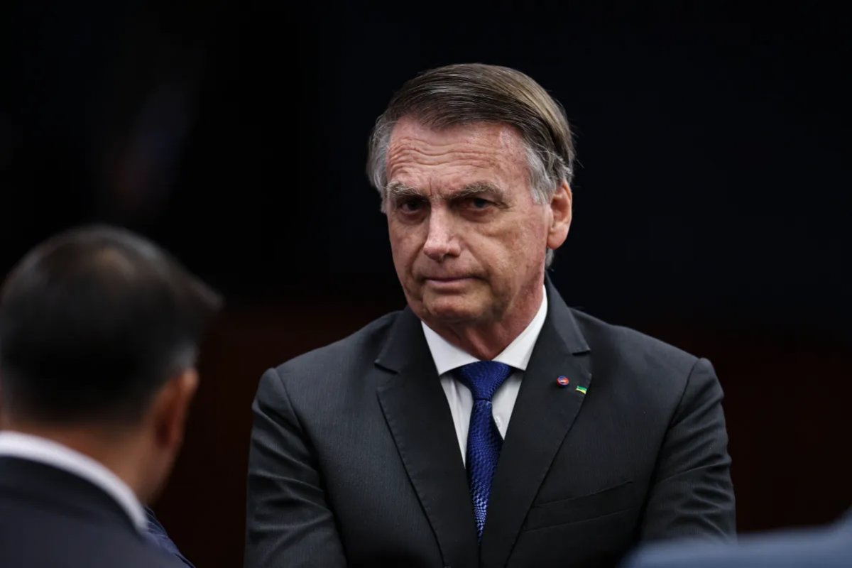 Defesa de Jair Bolsonaro nega acusações da PGR e pede absolvição pelo STF