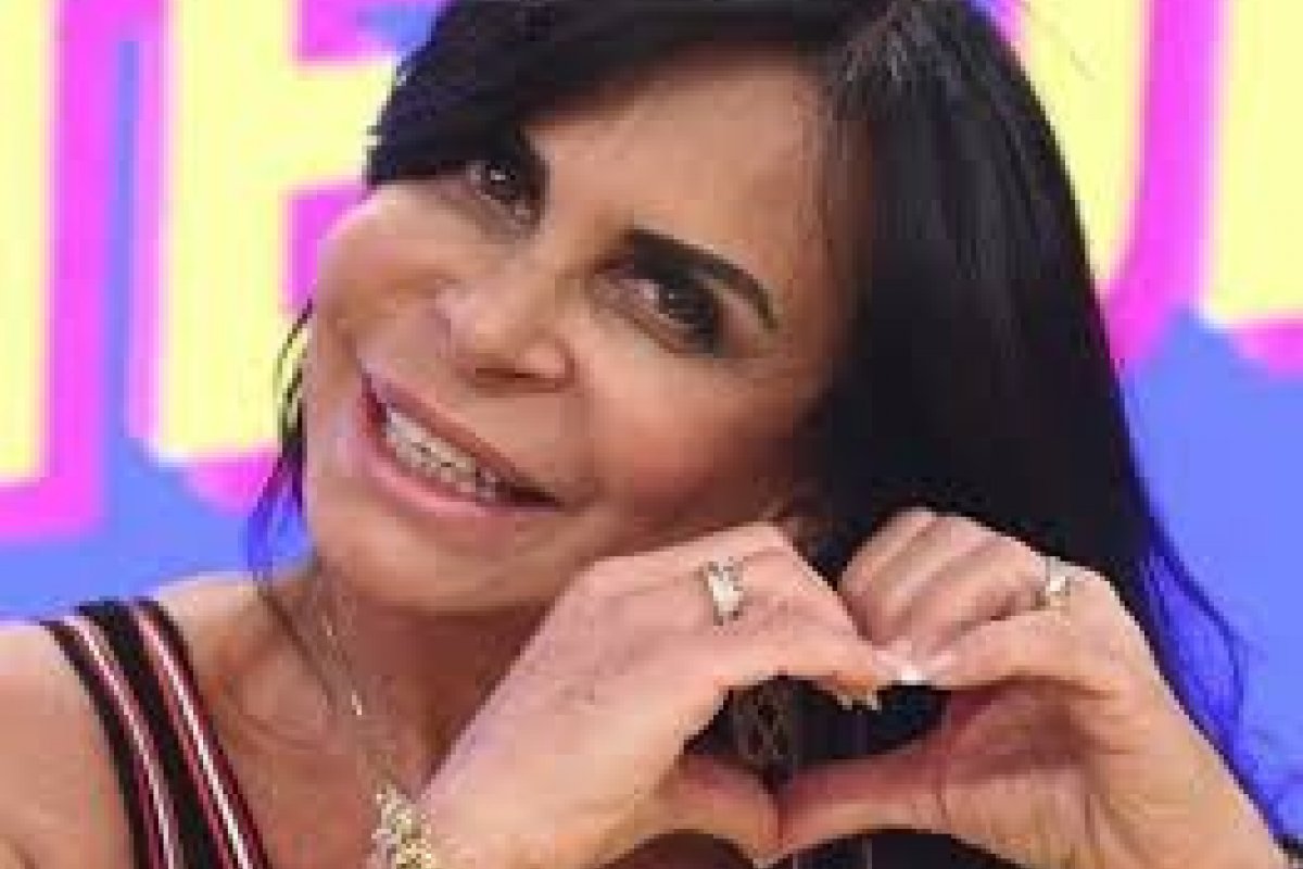 Após 30 anos, Gretchen reencontra filho que abandonou