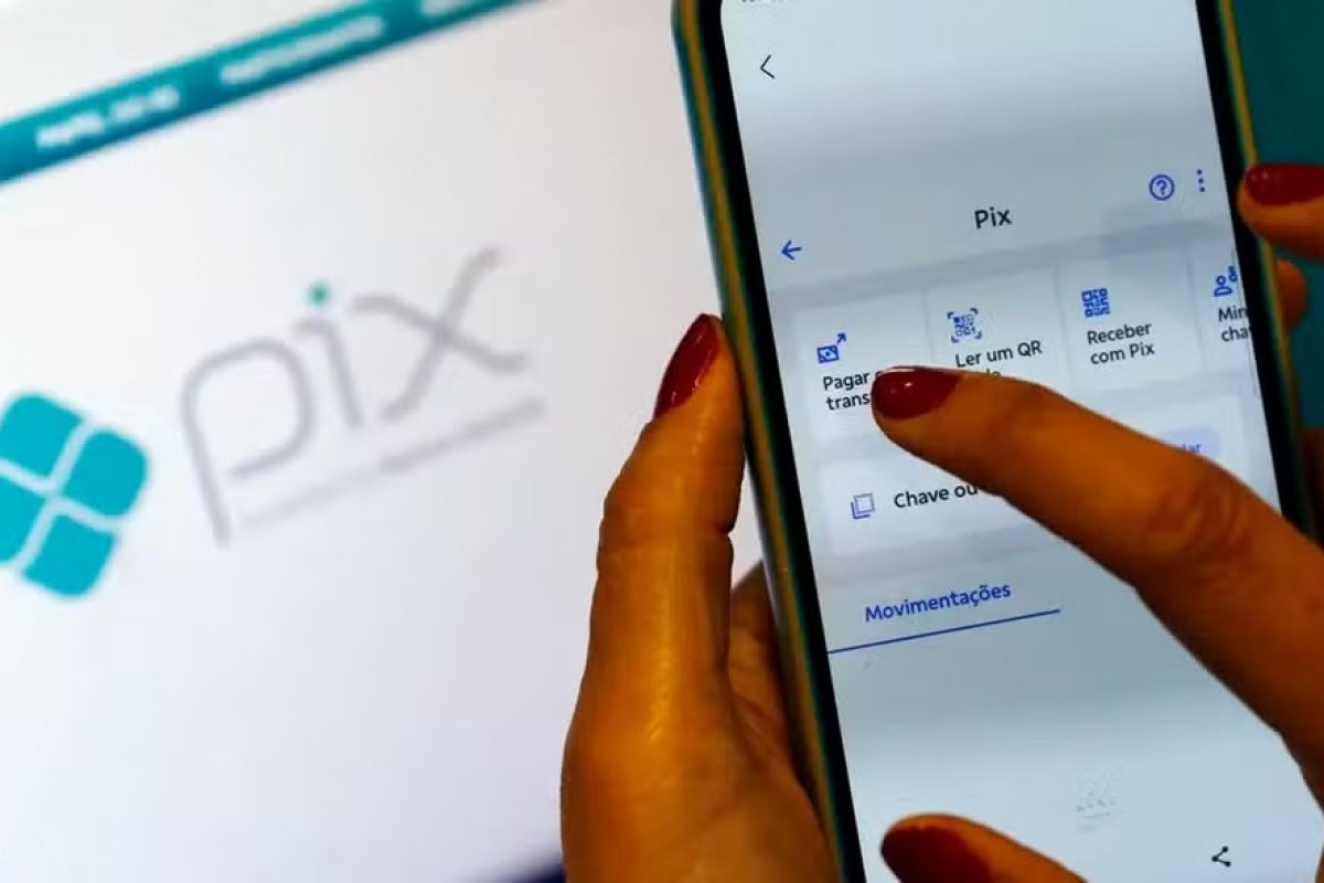 Pesquisa aponta que 24 milhões de brasileiros foram vítimas de golpes com PIX e boletos falsos