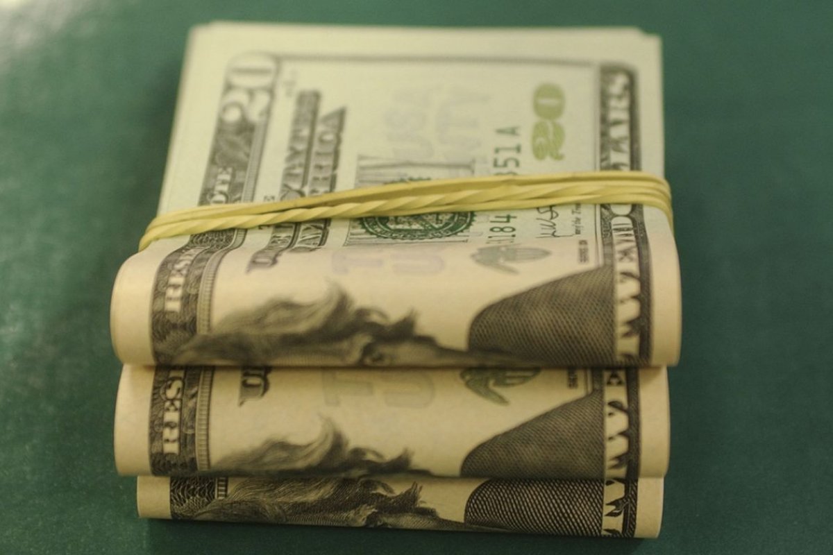 Dólar chega a R$ 4,39 e renova maior cotação já registrada em um dia