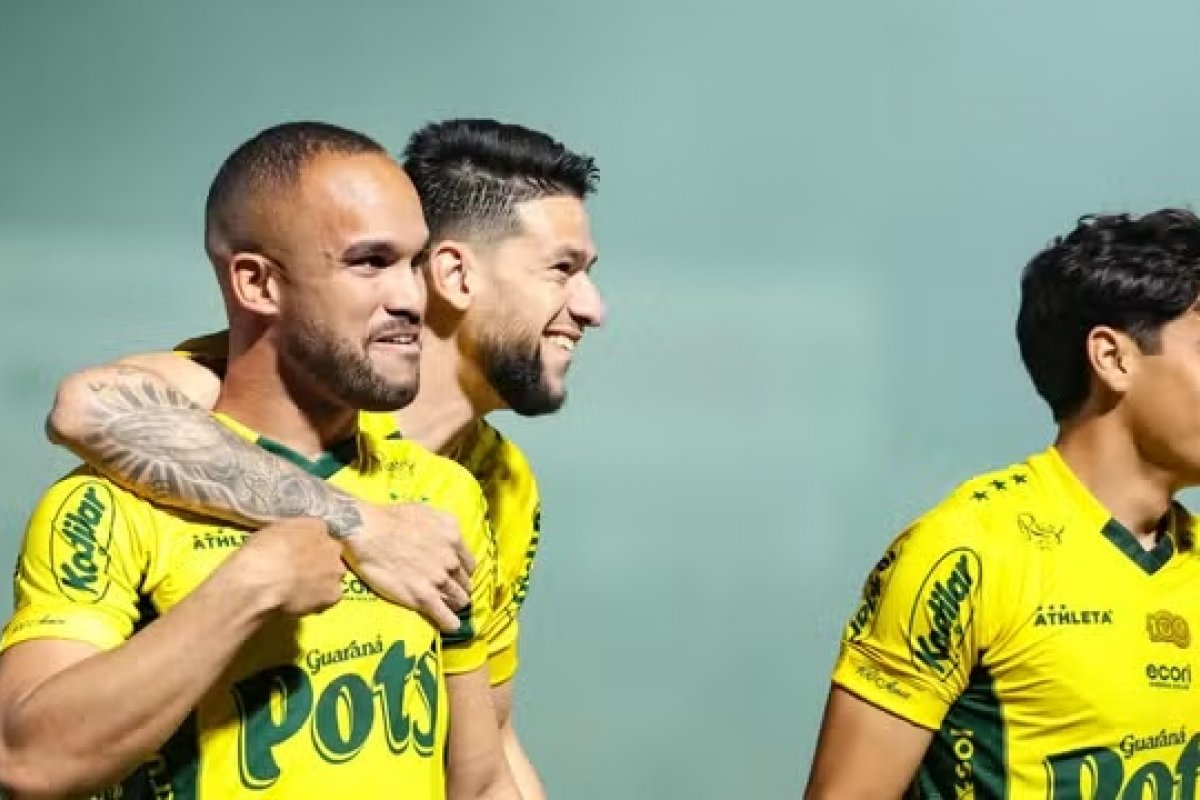 Bahia não vê a cor da bola e é atropelado pelo Mirassol fora de casa