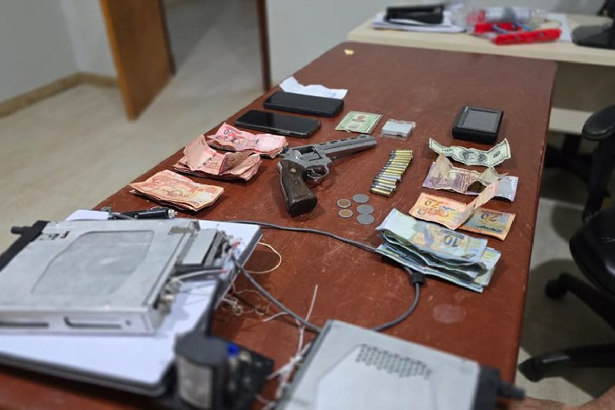 PF prende dois tripulantes por tráfico internacional de 430 kg de cocaína no Pará